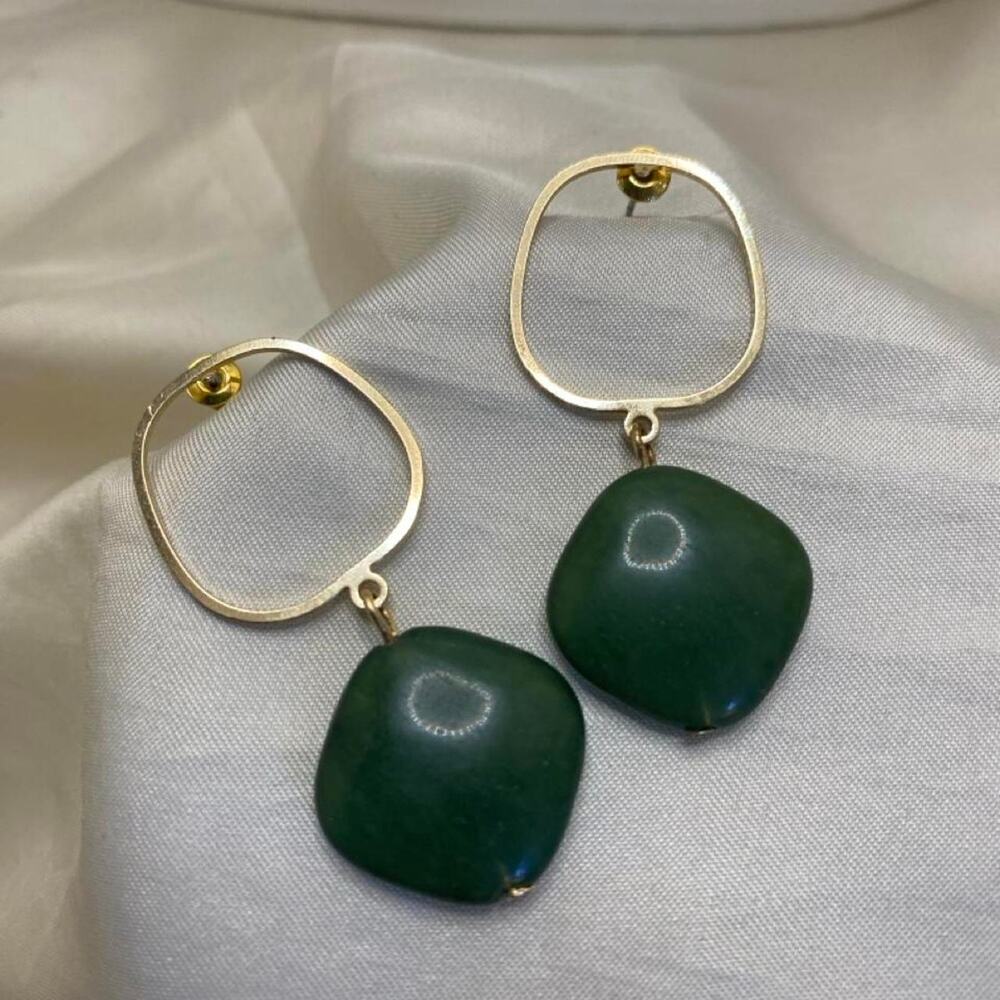 Vintage Green Jade Dangle Earrings Gold Tone Geometric Pierced 2.5”